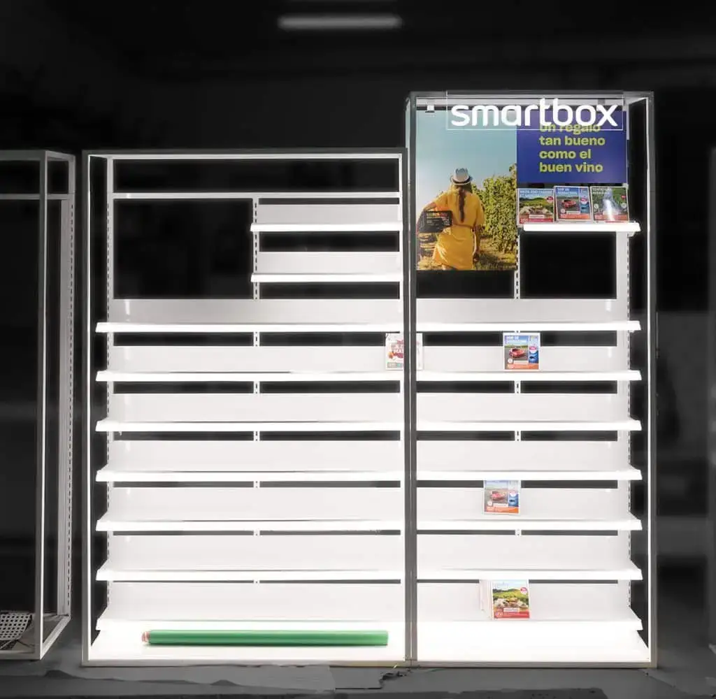 Estanterías comerciales y perimetrales modulares