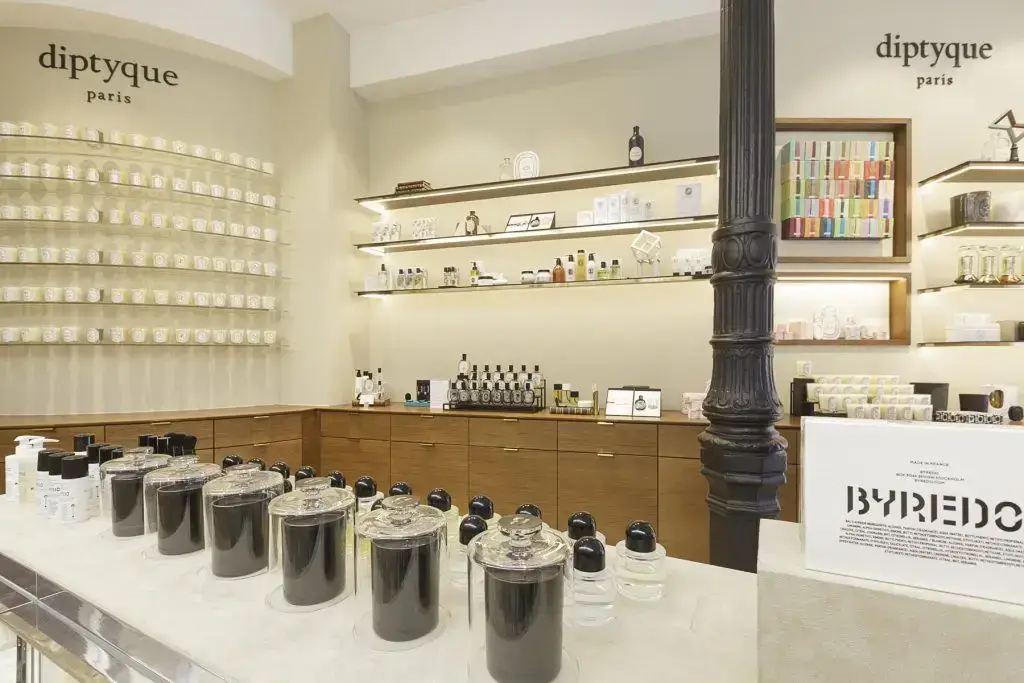 Mobiliario comercial Diptyque